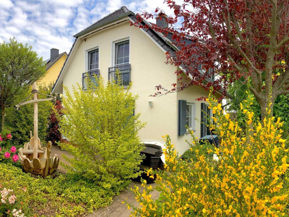 Apartment Kluenderberg In Mit Kamin, Terrasse, Strandkorb