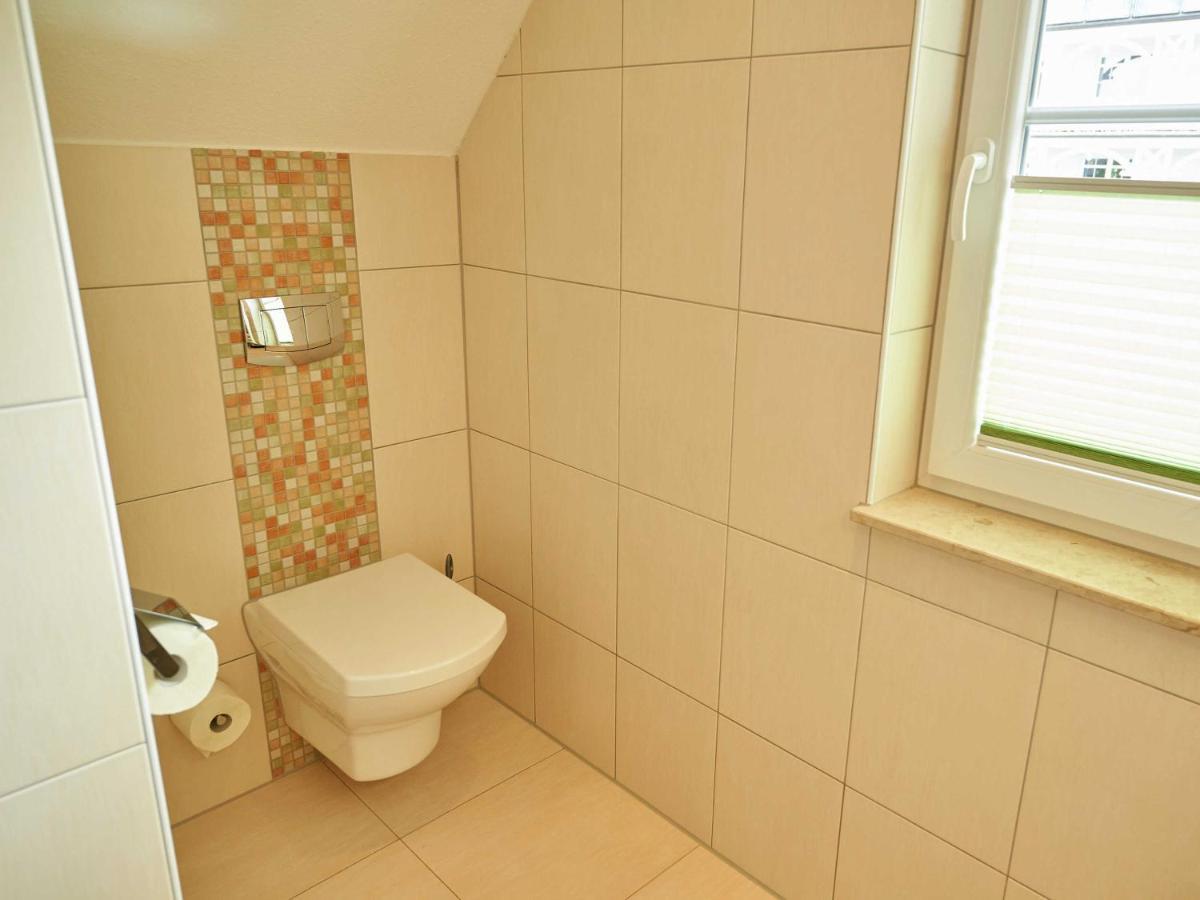 Kluenderberg In Mit Kamin, Terrasse, Strandkorb