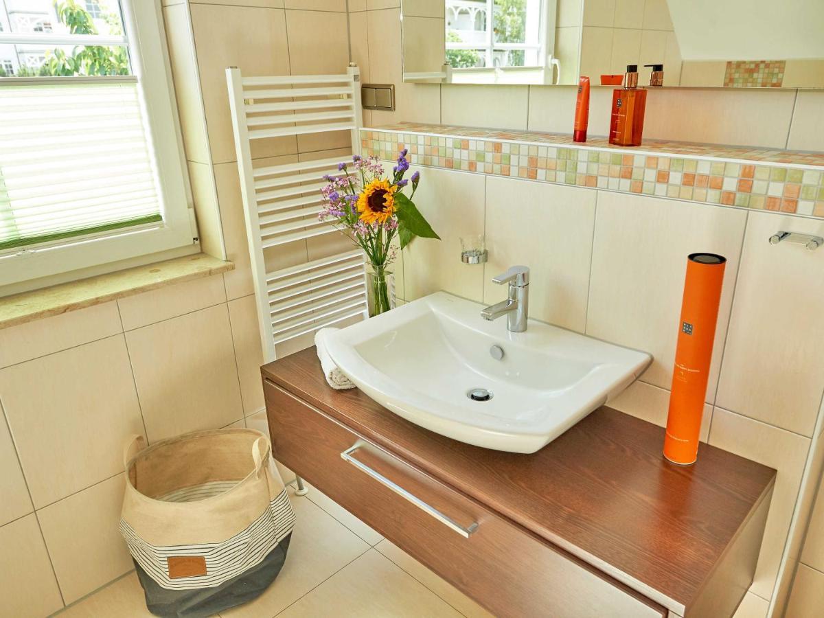 Kluenderberg In Mit Kamin, Terrasse, Strandkorb *